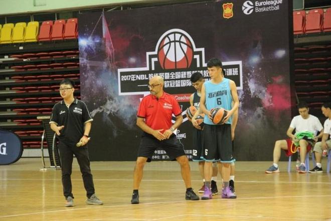 以一周为评 以一周为评